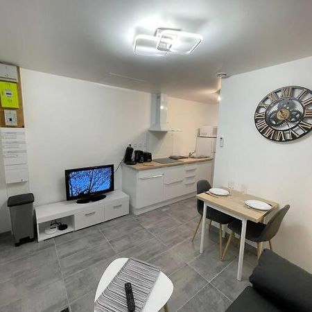 La Maisonnette Saint-Quentinoise ภายนอก รูปภาพ